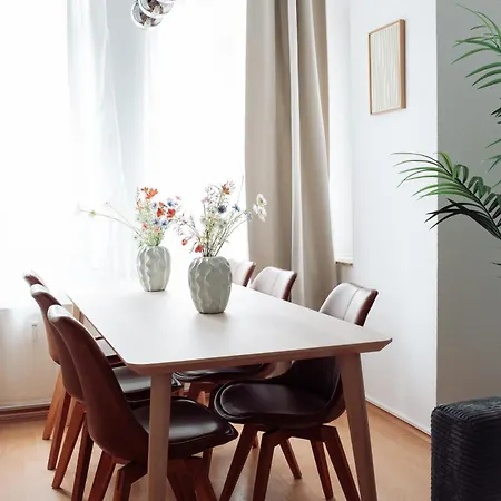 Апартаменты Altbaujuwel Auf Dem Kassberg, Sonniger Balkon, Wifi, Ruhig, Modern Хемниц