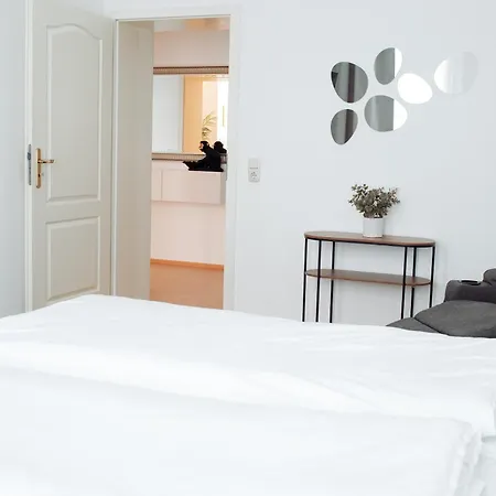 Altbaujuwel Auf Dem Kassberg, Sonniger Balkon, Wifi, Ruhig, Modern * Хемниц