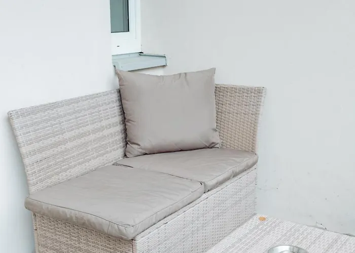 Altbaujuwel Auf Dem Kassberg, Sonniger Balkon, Wifi, Ruhig, Modern Хемниц