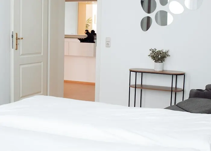 Altbaujuwel Auf Dem Kassberg, Sonniger Balkon, Wifi, Ruhig, Modern * Хемниц